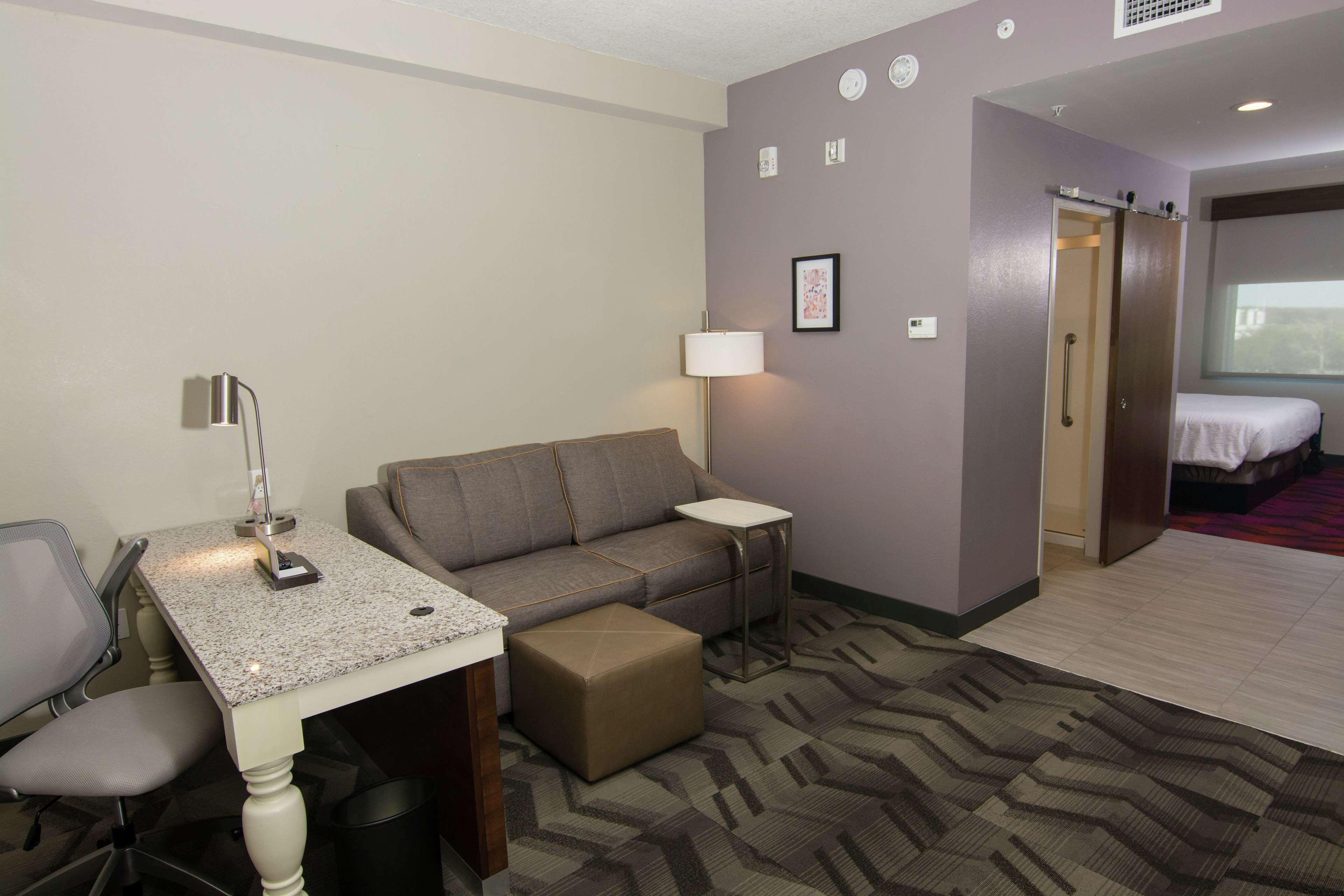 Hilton Garden Inn Tampa Suncoast Parkway Lutz Bagian luar foto