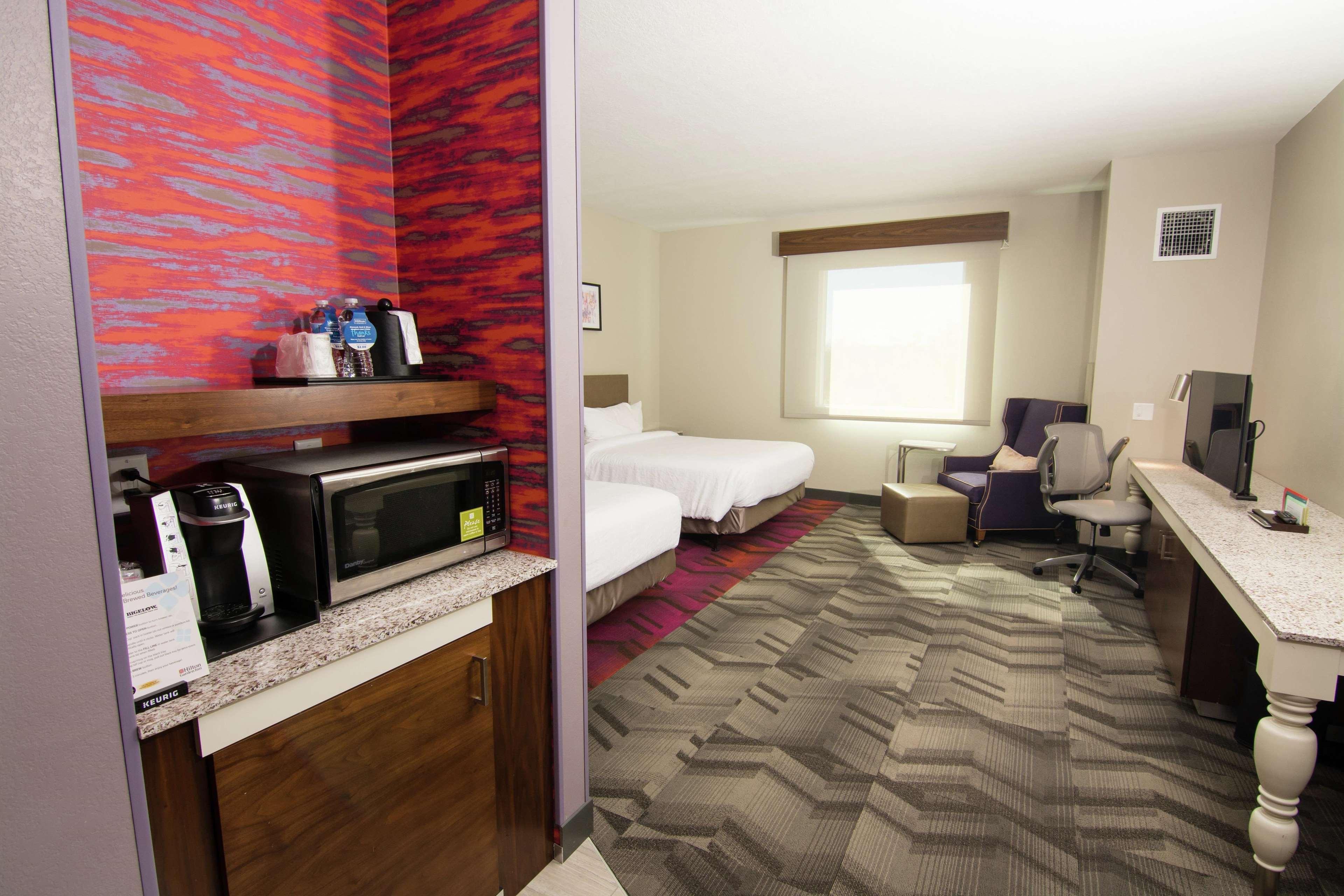 Hilton Garden Inn Tampa Suncoast Parkway Lutz Bagian luar foto