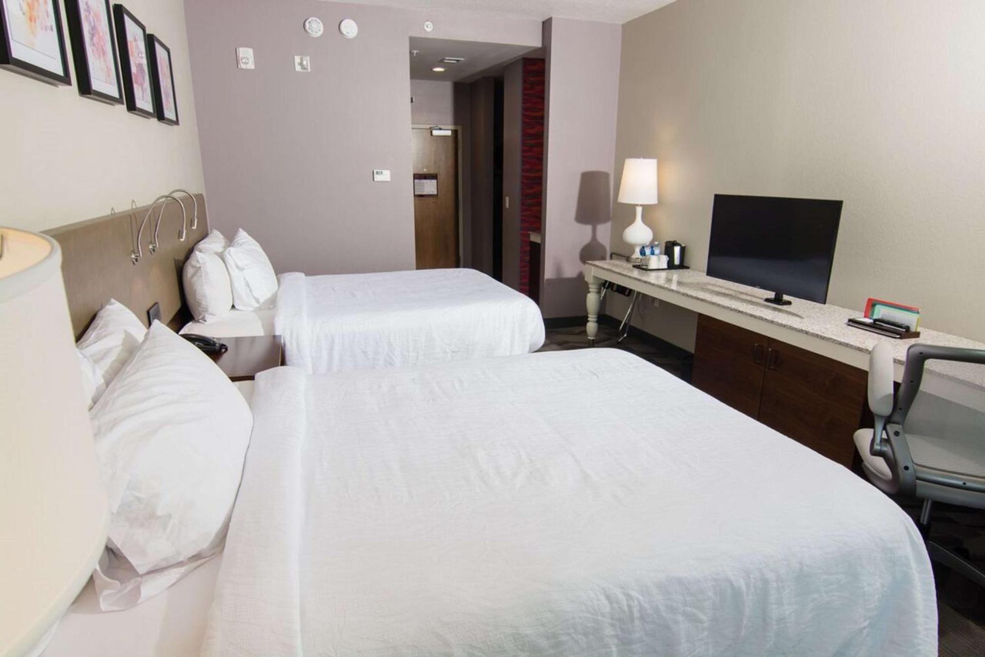 Hilton Garden Inn Tampa Suncoast Parkway Lutz Bagian luar foto